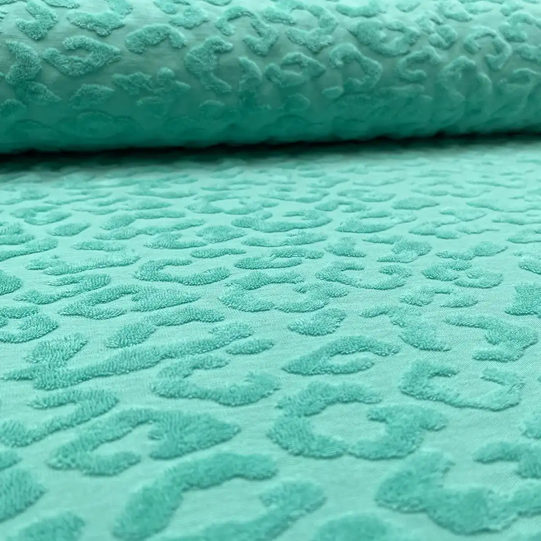 Jersey de Coton Turquoise à Motif Léopard – Idéal Vêtements et Accessoires