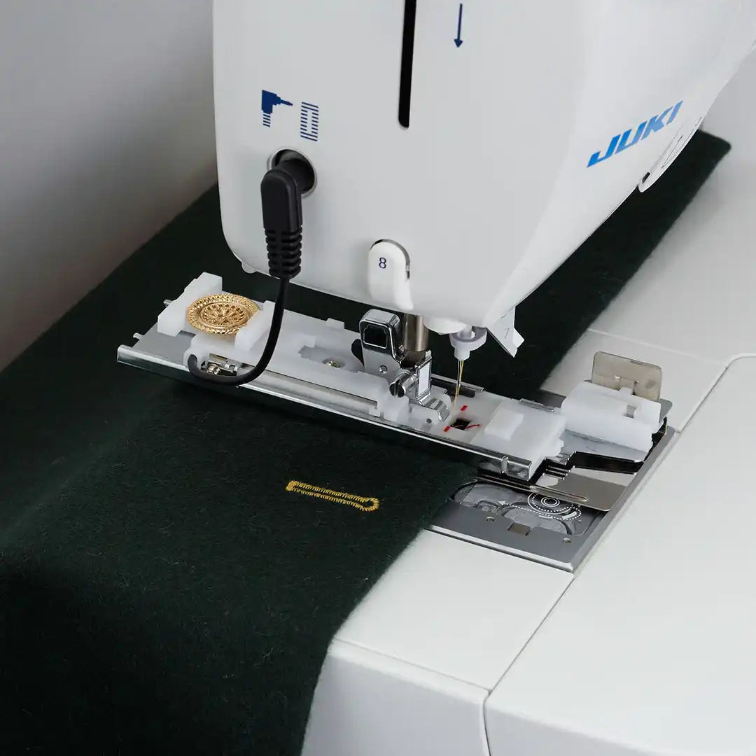 Machine à coudre JUKI HZL-DX7