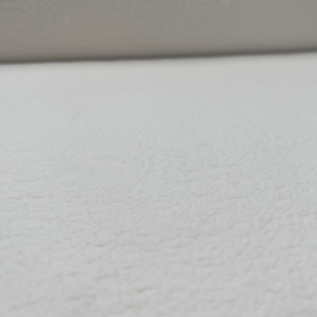Sherpa Blanc Uni – Tissu Cocooning Doux et Confortable