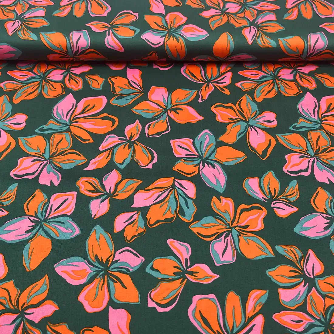 Tissu Satin de Coton fleurs exotiques – Explosion de couleurs et élégance