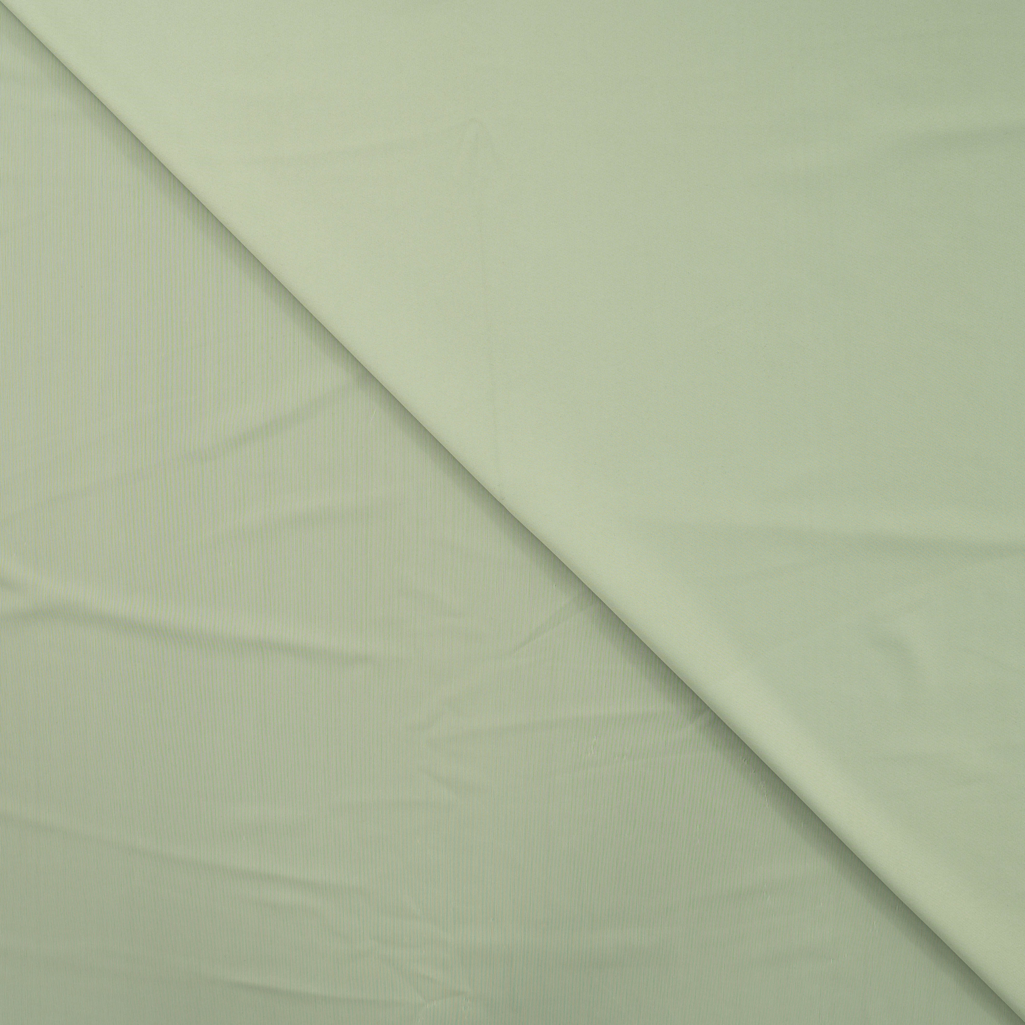 Tissu Technique Vert Doux – Idéal pour le Sport