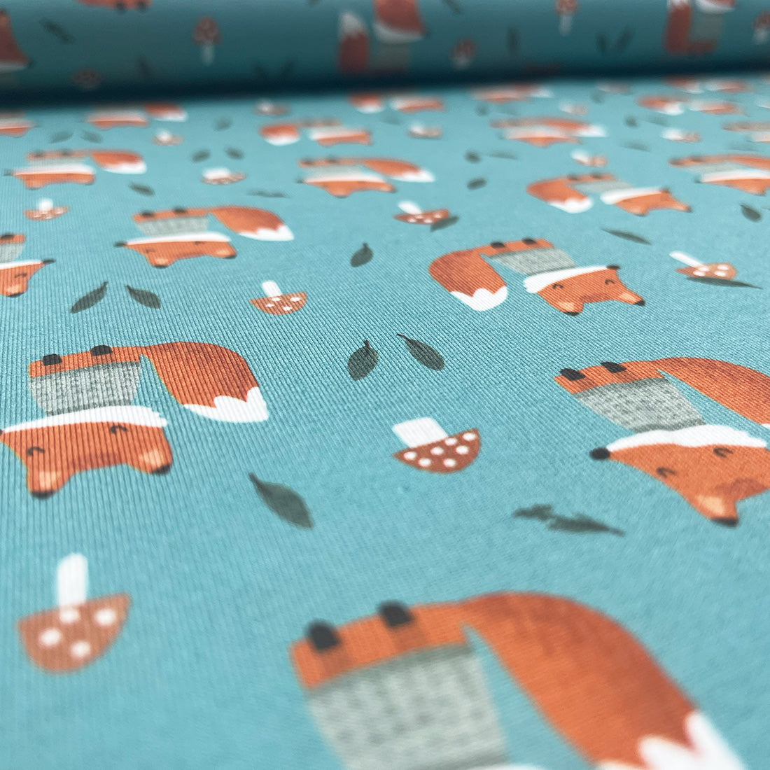 Tissu jersey animaux de la forêt – renards orange