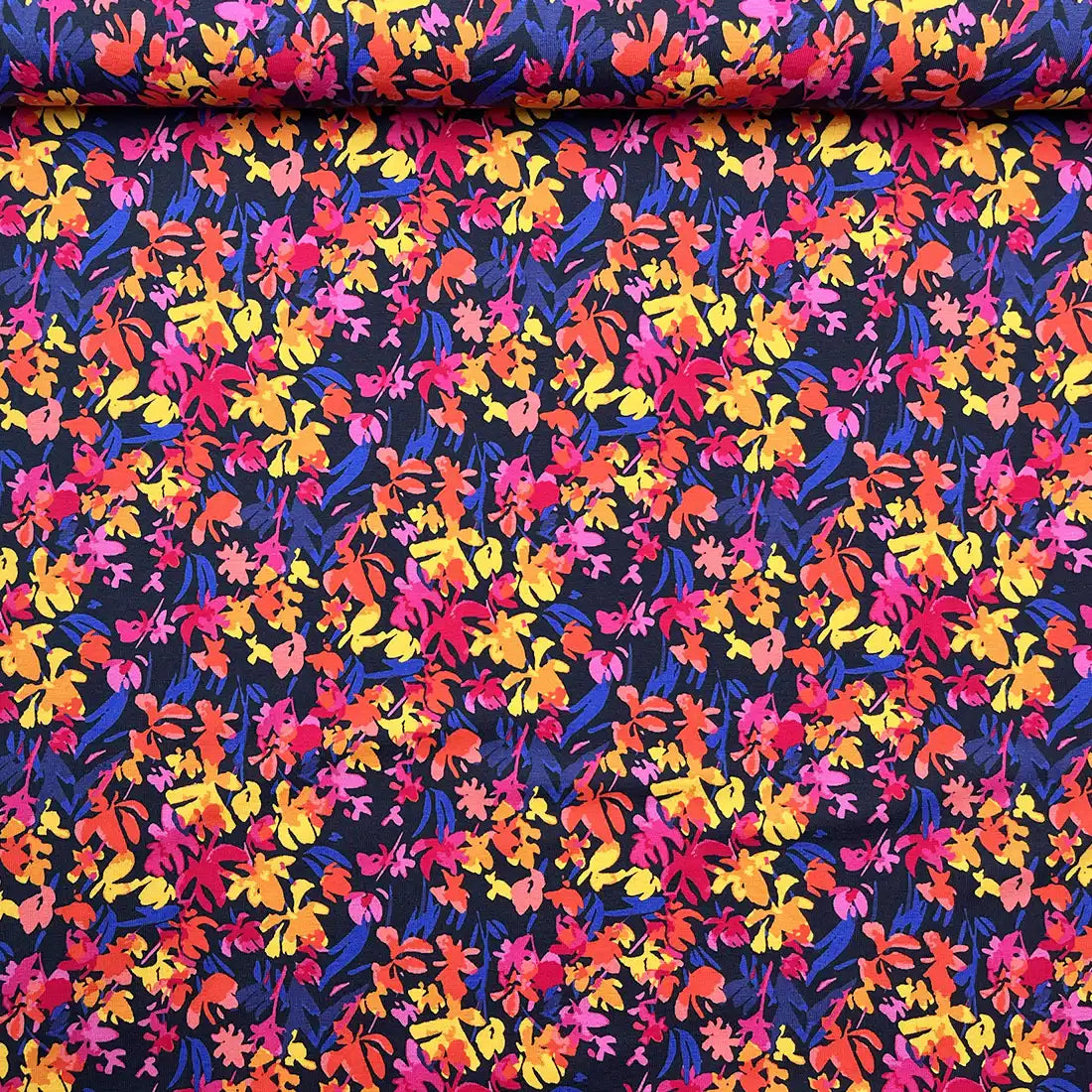 Tissu jersey floral coloré – Extensible et doux