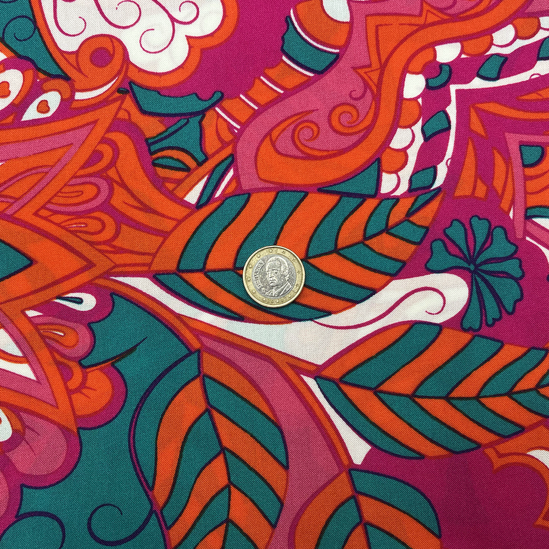 Tissu viscose jungle multicolore – Idéal pour la mode bohème