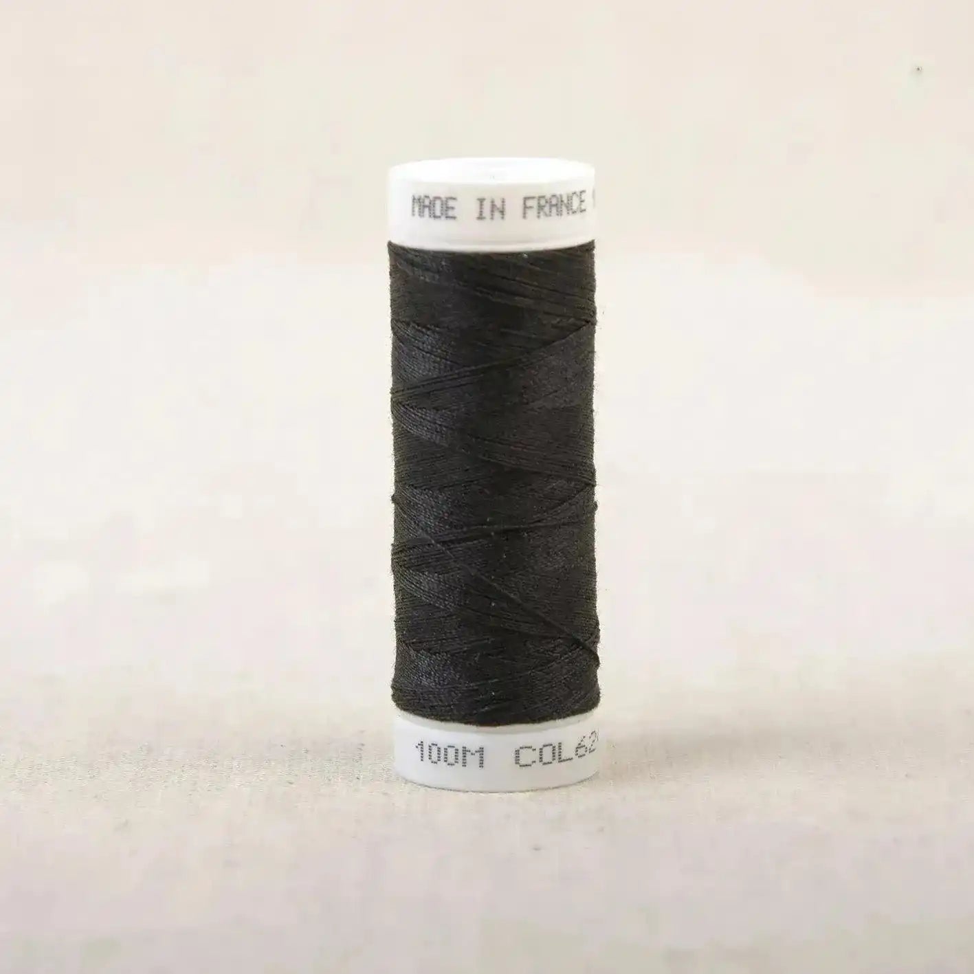 fil-a-coudre-gris-44692923220311