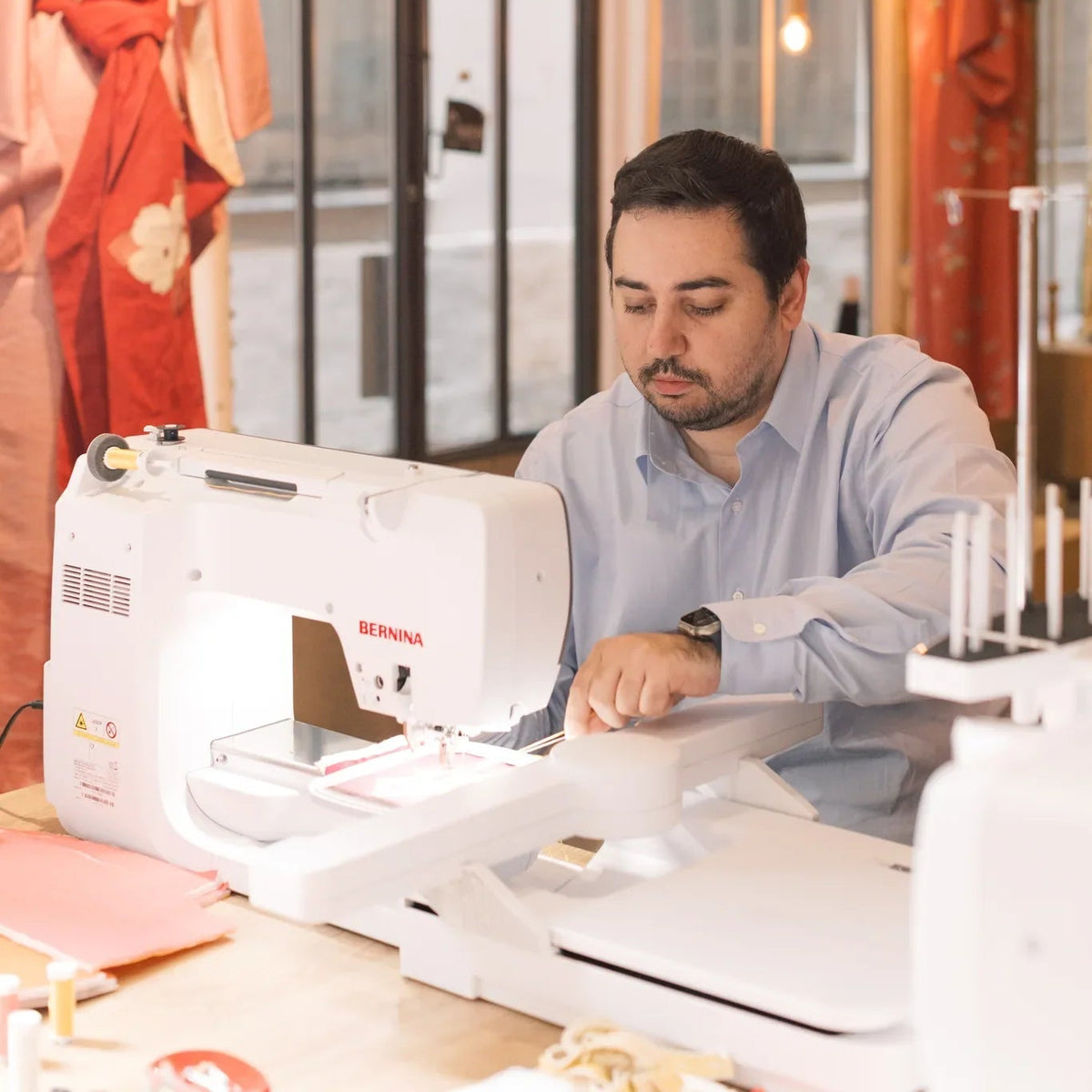 Machine à coudre et à broder BERNINA 770 QE PRO — en situation, atelier de quilting
