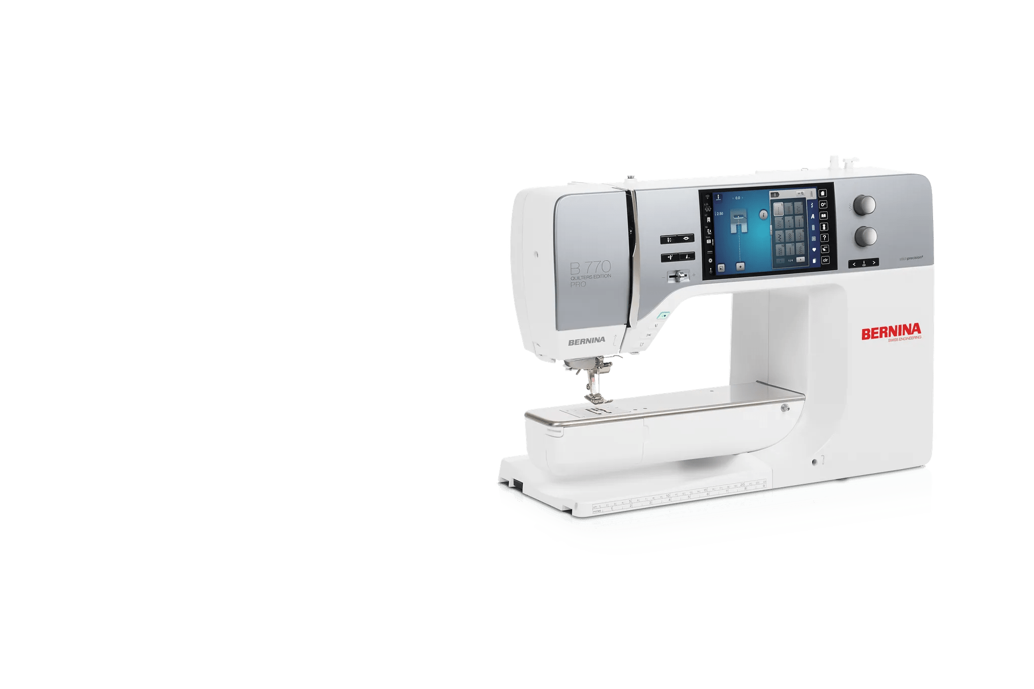 Machine à coudre et à broder BERNINA 770 QE PRO — vue trois quarts