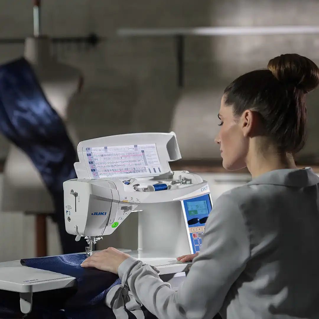 Machine à coudre JUKI HZL - DX7