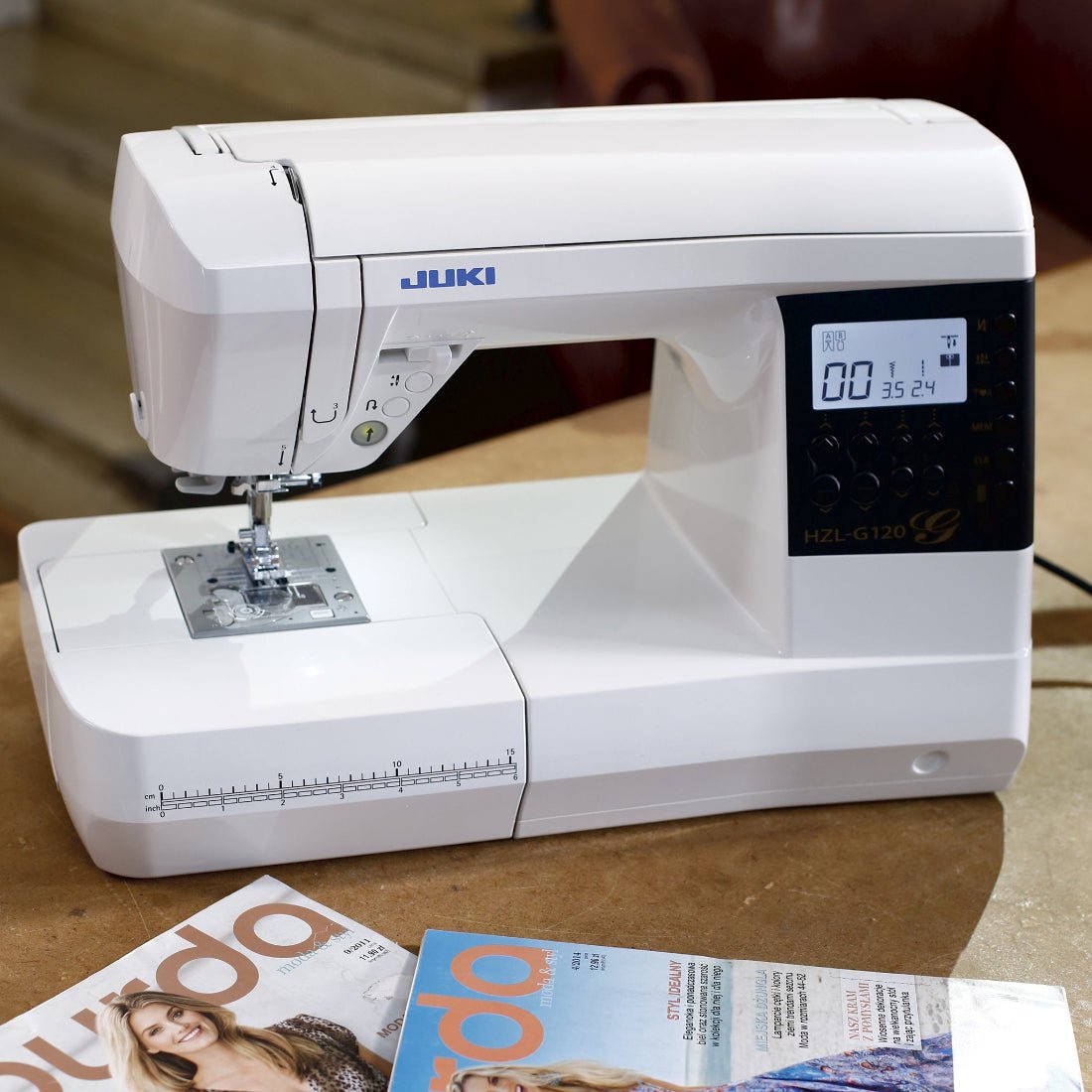 Machine à coudre JUKI HZL - G120