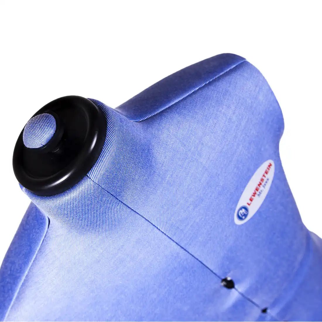 Mannequin Nora Lewenstein