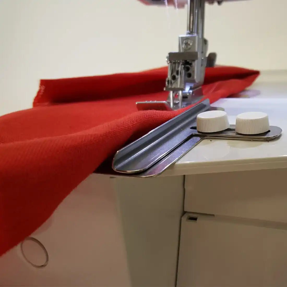 Recouvreuse Lewenstein Coverlock 900CS