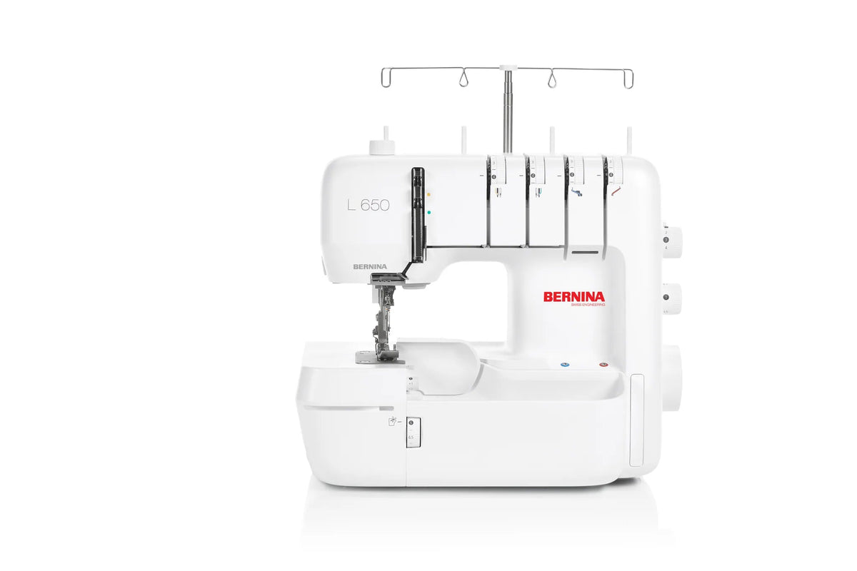 Surjeteuse BERNINA L 650 — vue de face