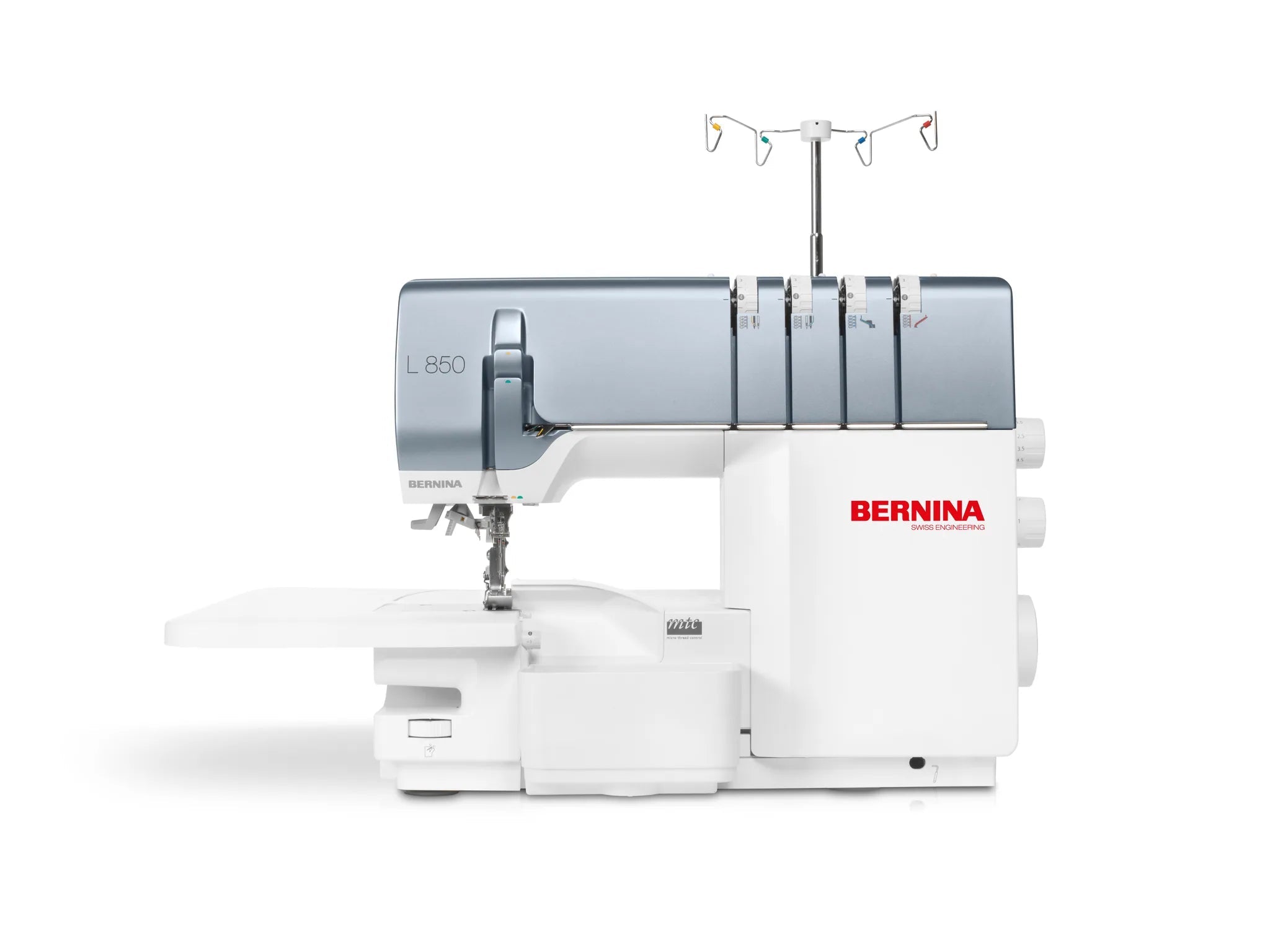 Surjeteuse BERNINA L 850 — vue de face, avec table rallonge