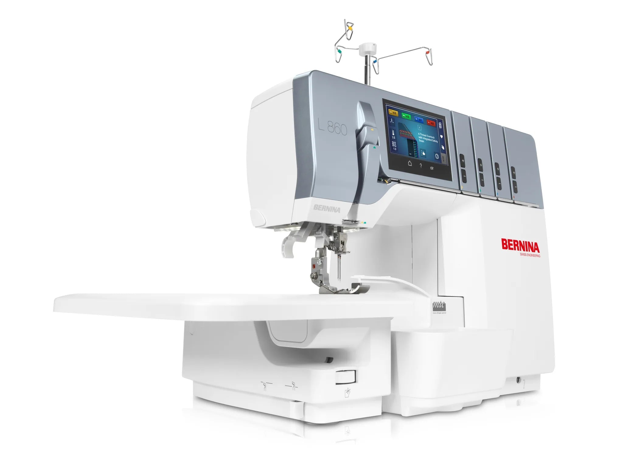 Surjeteuse BERNINA L 860 — en fonctionnement, avec table rallonge