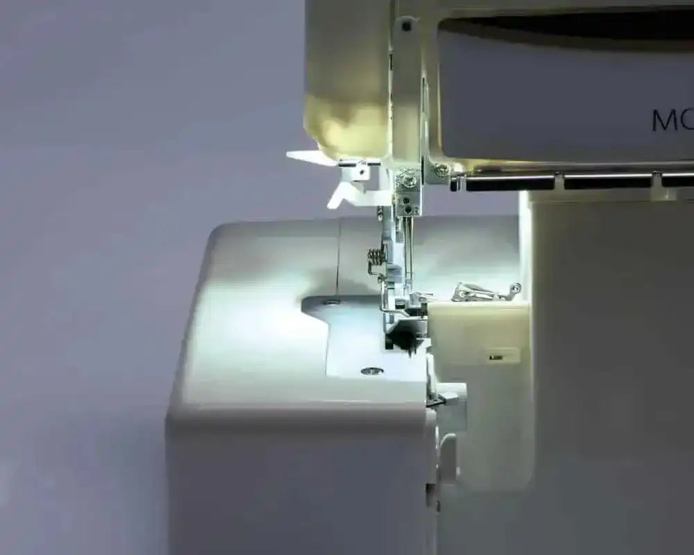 Surjeteuse JUKI MO-1000