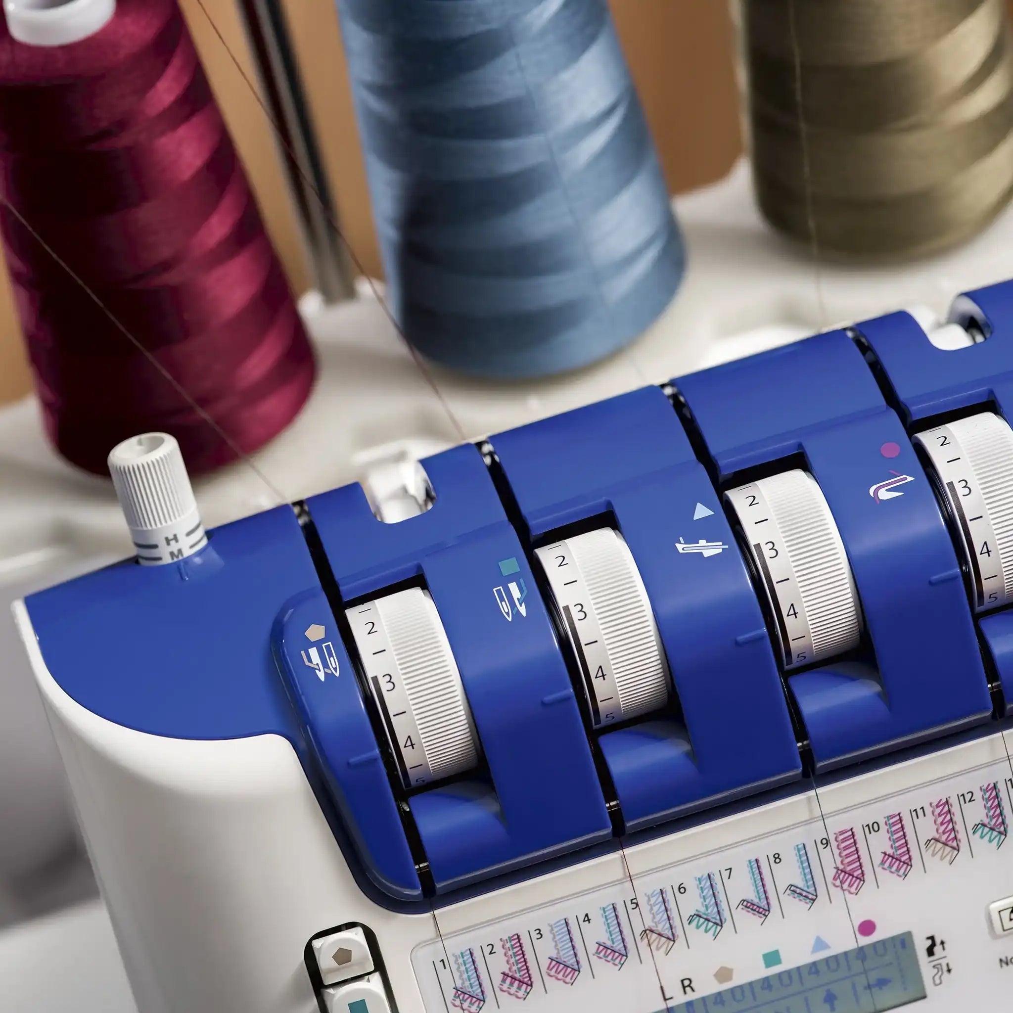 Surjeteuse JUKI MO - 2000QVP