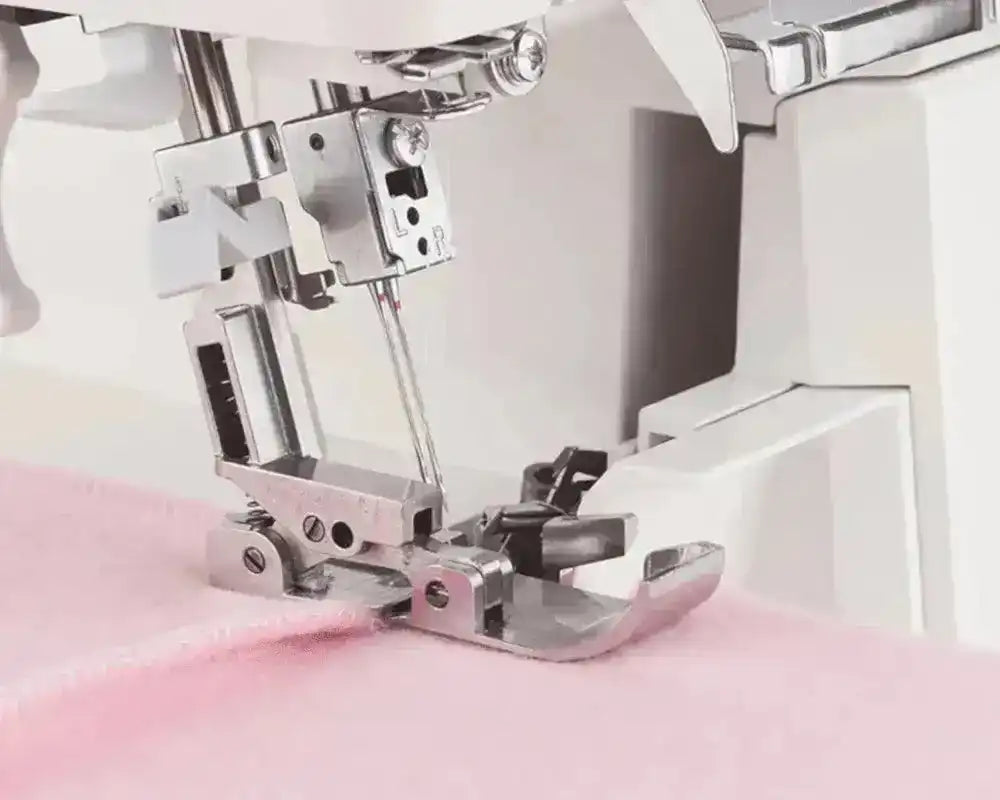 Surjeteuse Juki MO-3500