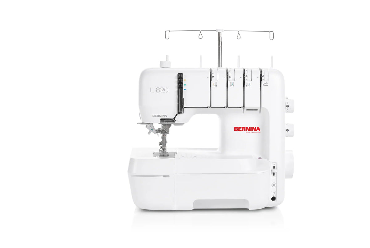 Surjeteuse-recouvreuse BERNINA L 620 — vue de face