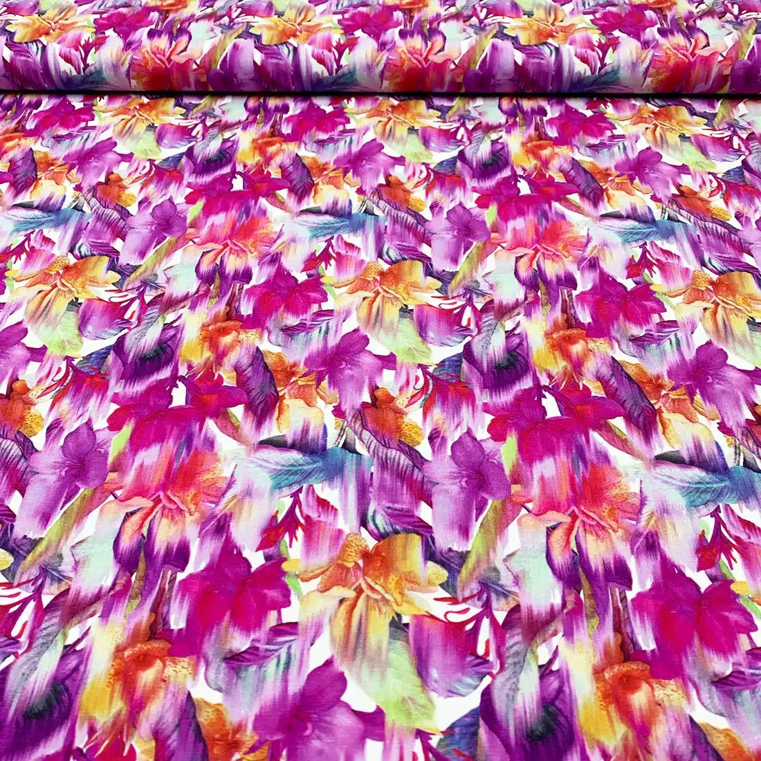 Tissu Jersey de Coton Imprimé Fleurs Multicolores