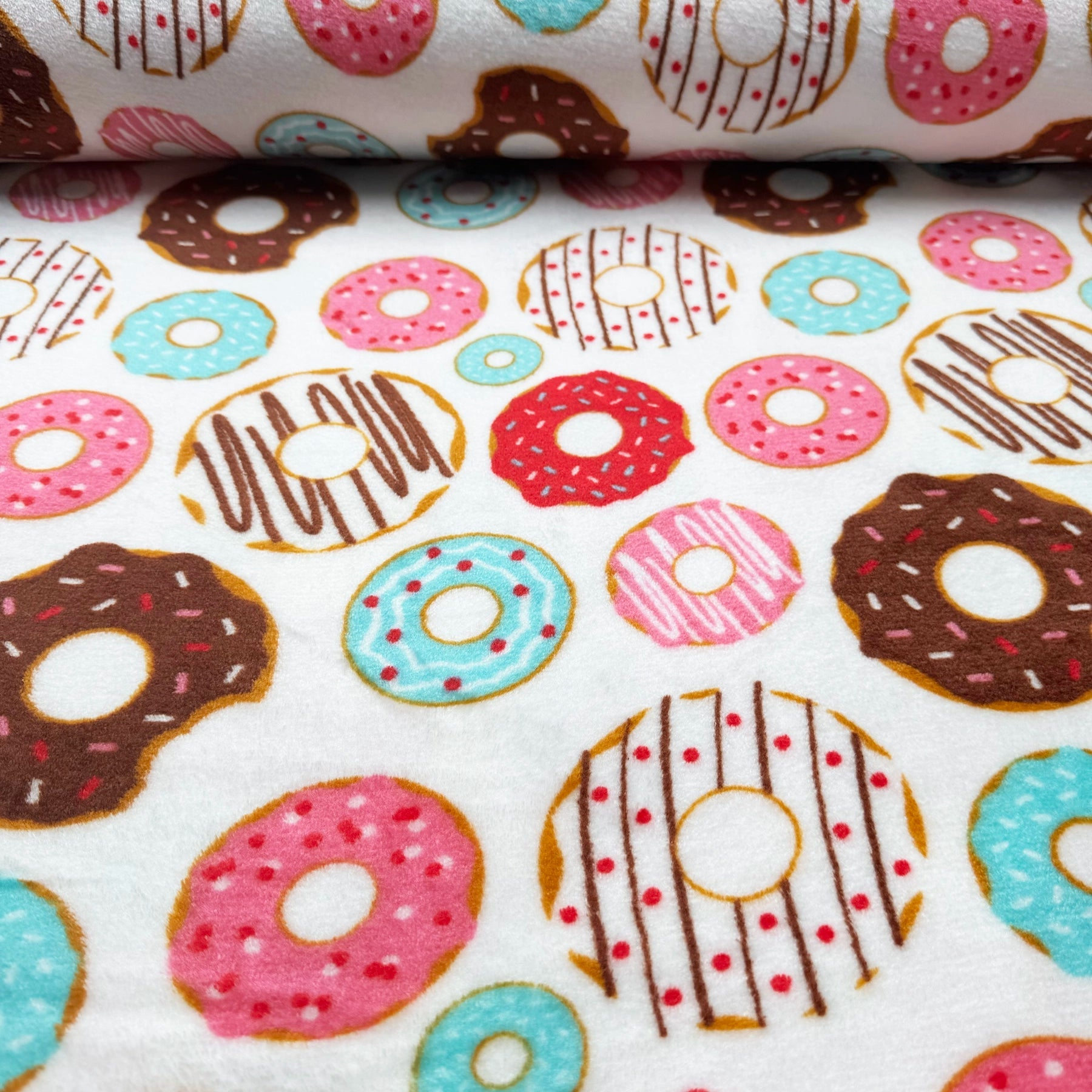 Tissu Minky Donnut