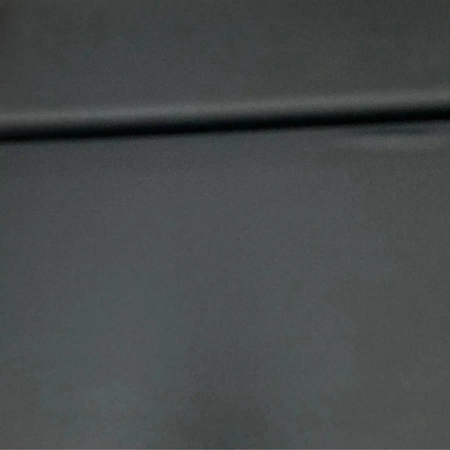 Tissu satin noir