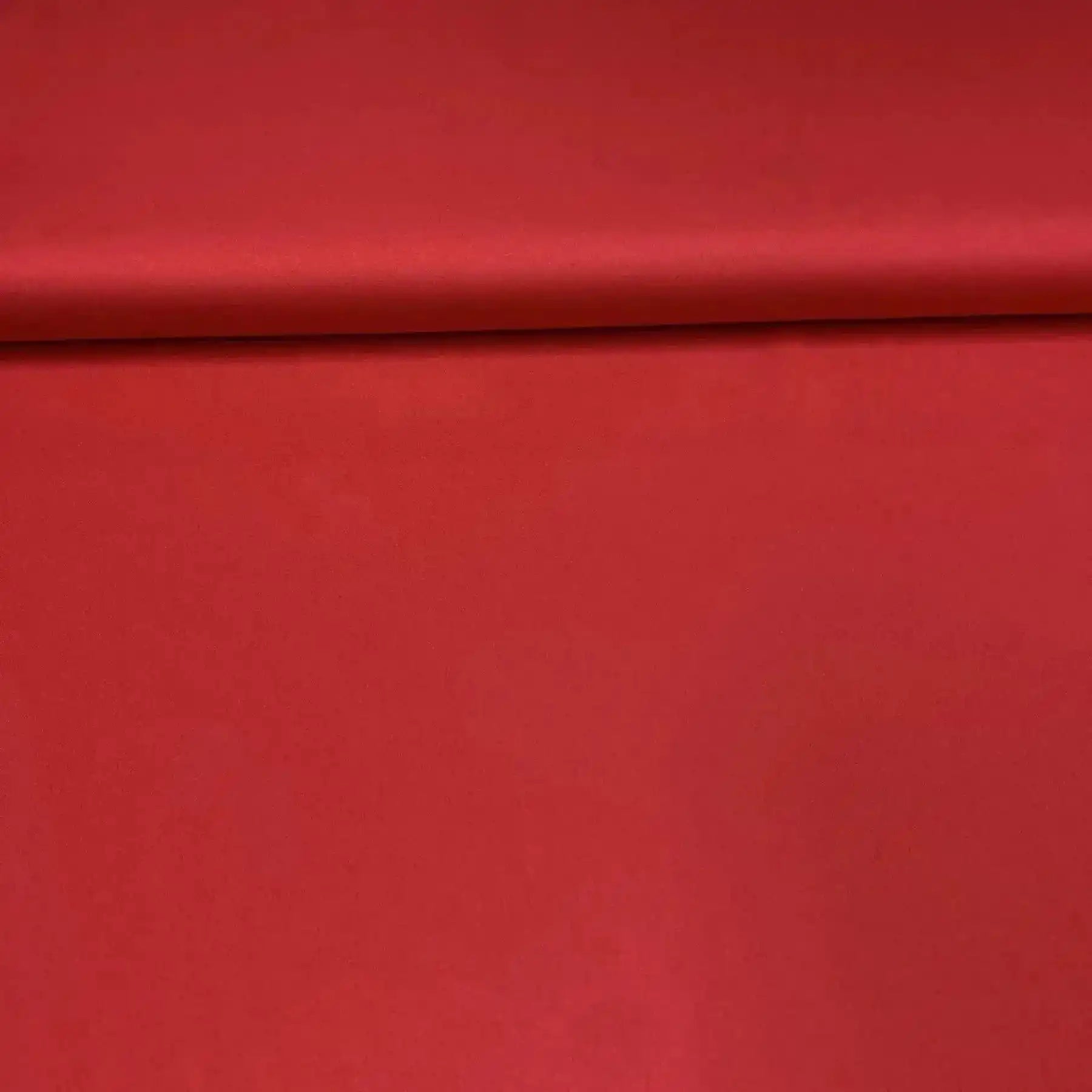 Tissu satin rouge