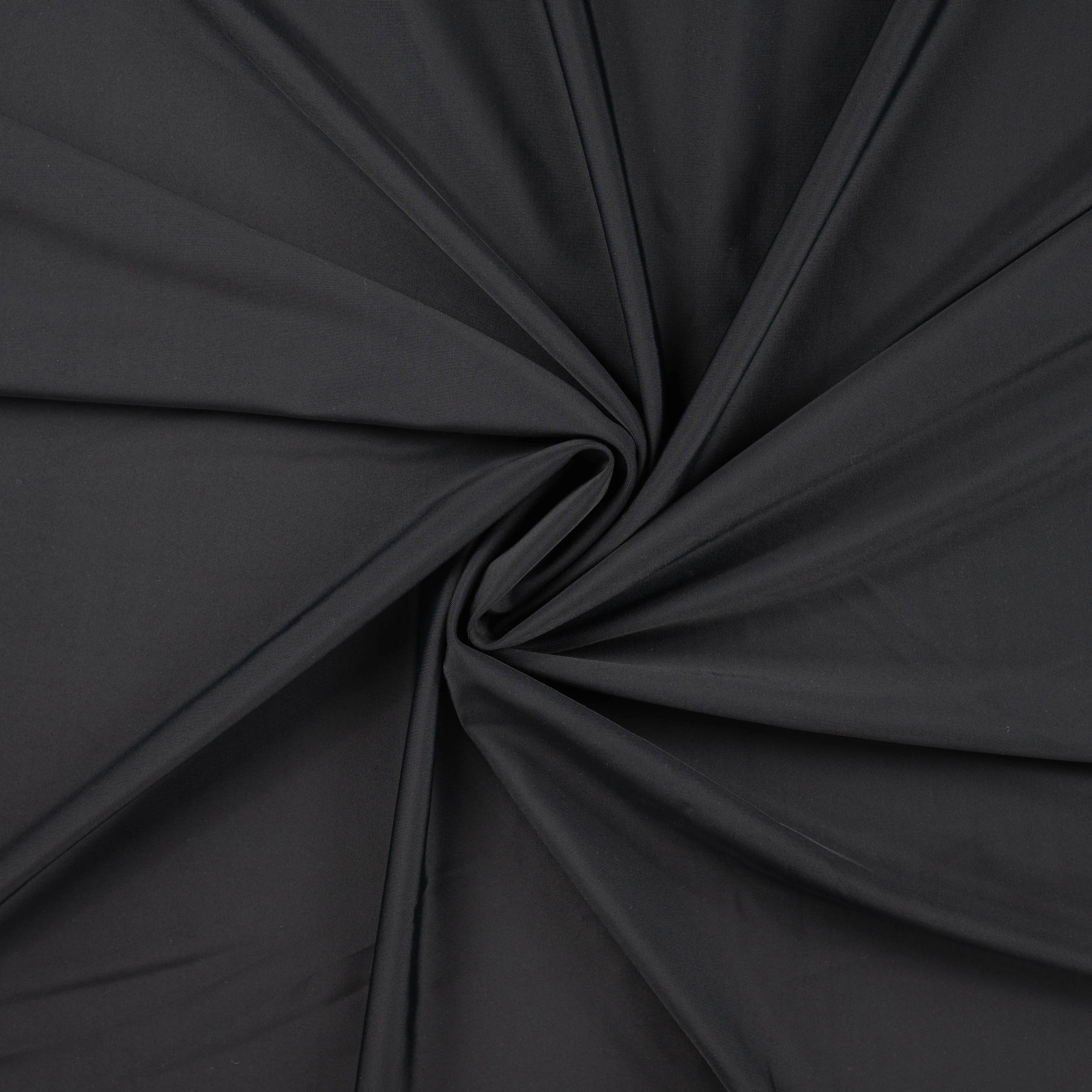 Tissu Sport Noir Intense – Sobriété et Performance