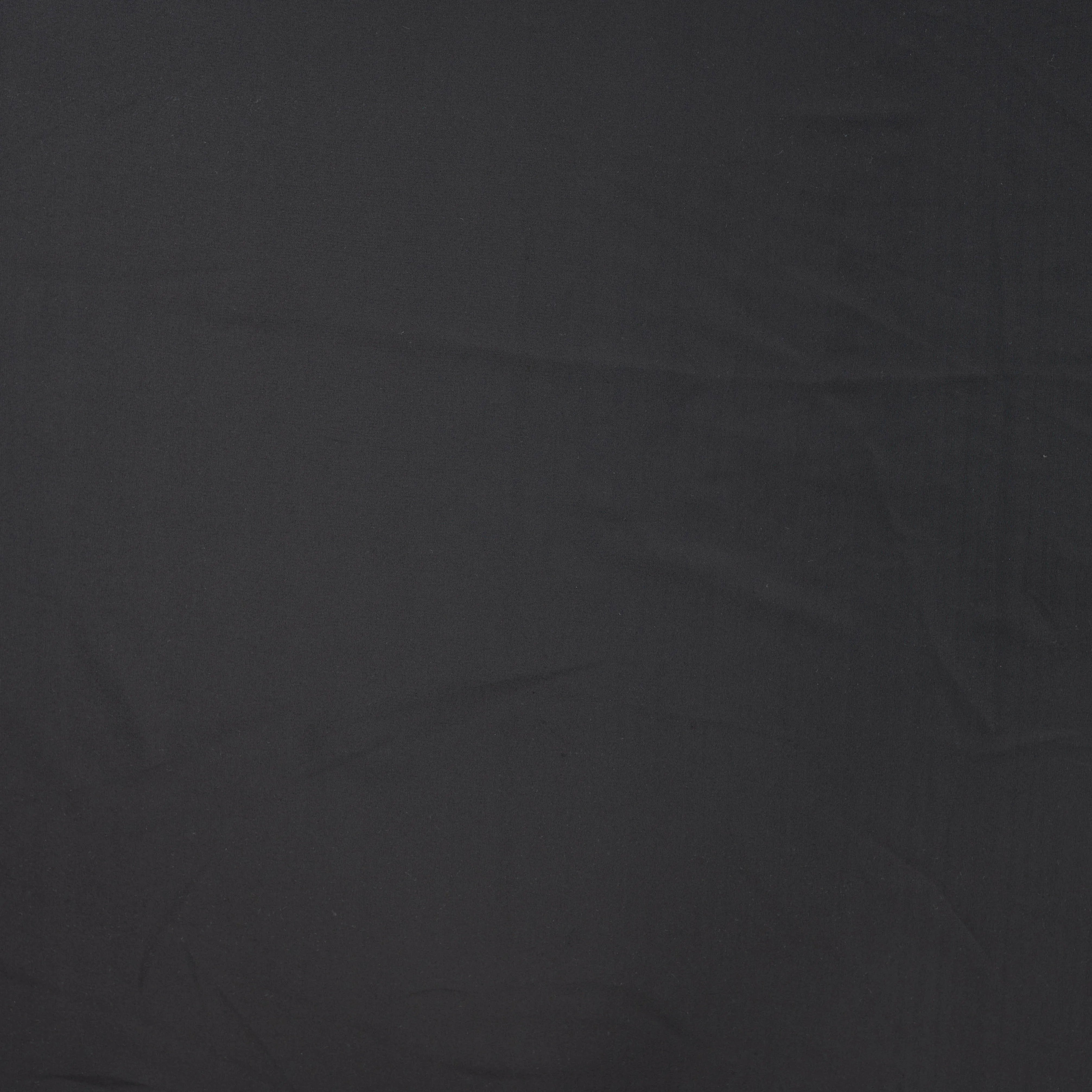 Tissu Sport Noir Intense – Sobriété et Performance