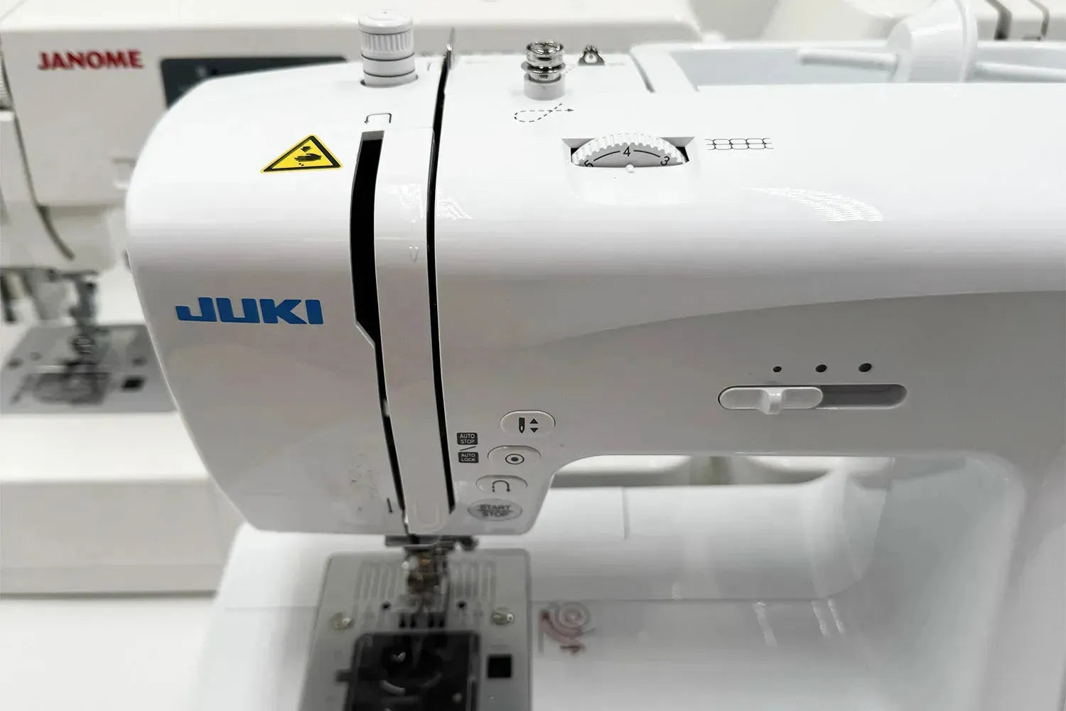 Quelle machine à coudre choisir : le guide complet 2025
