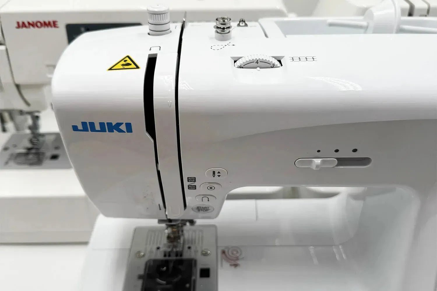 Quelle machine à coudre choisir : le guide complet 2025 - Verotex