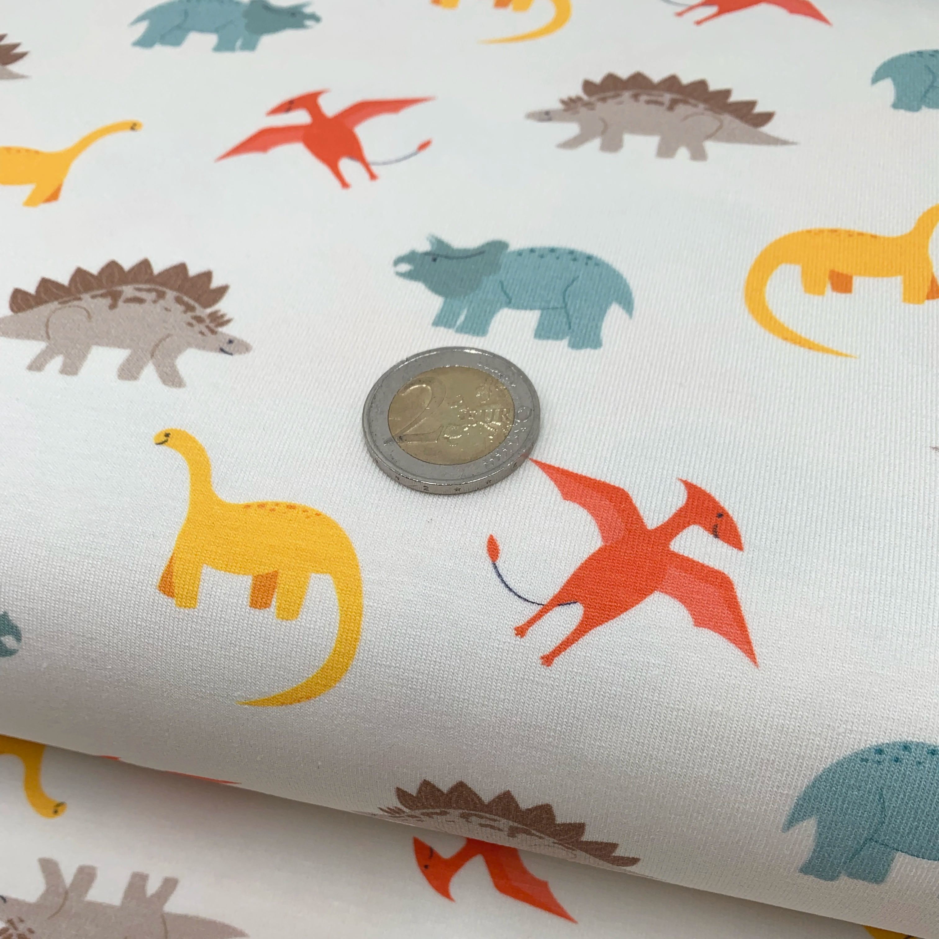 tissu-jersey-coton-dinosaure-taille-motif