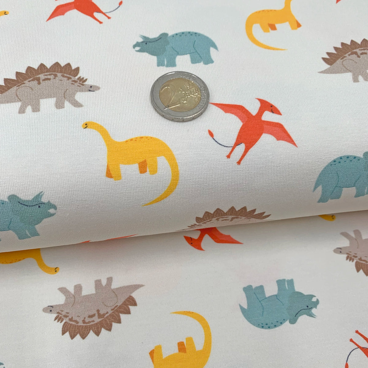tissu-jersey-coton-dinosaure