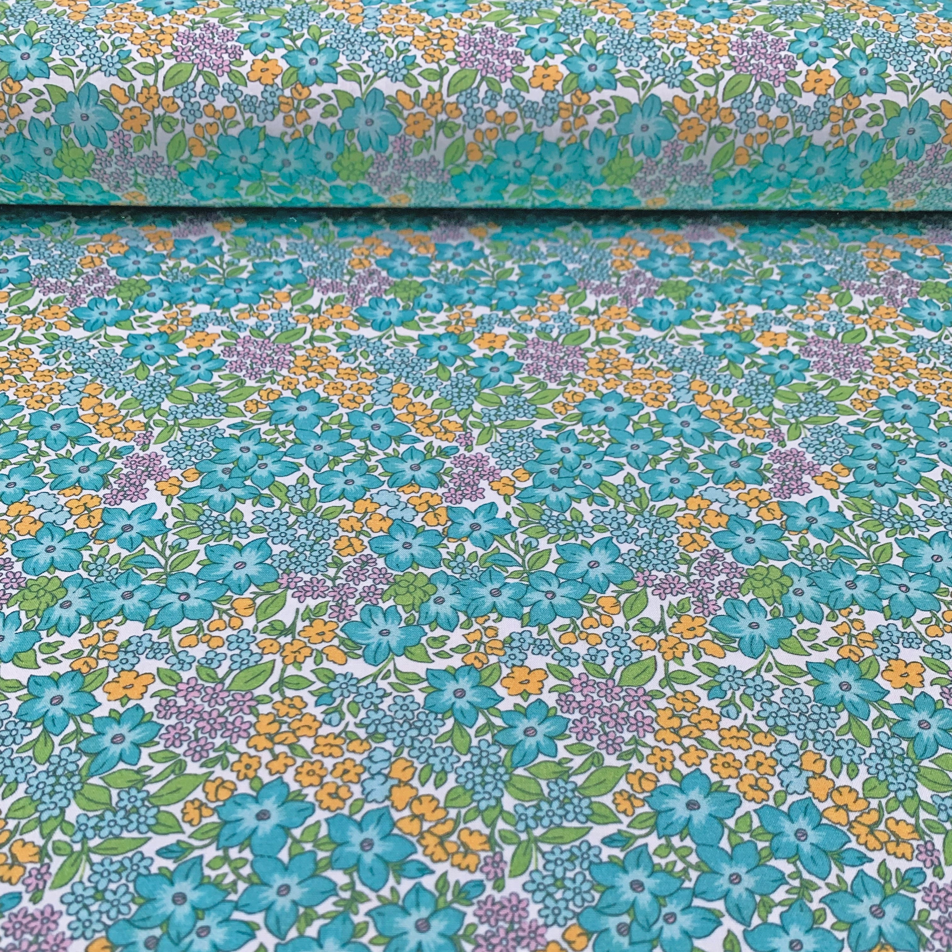 tissu-popeline-fleur-clematite-bleue