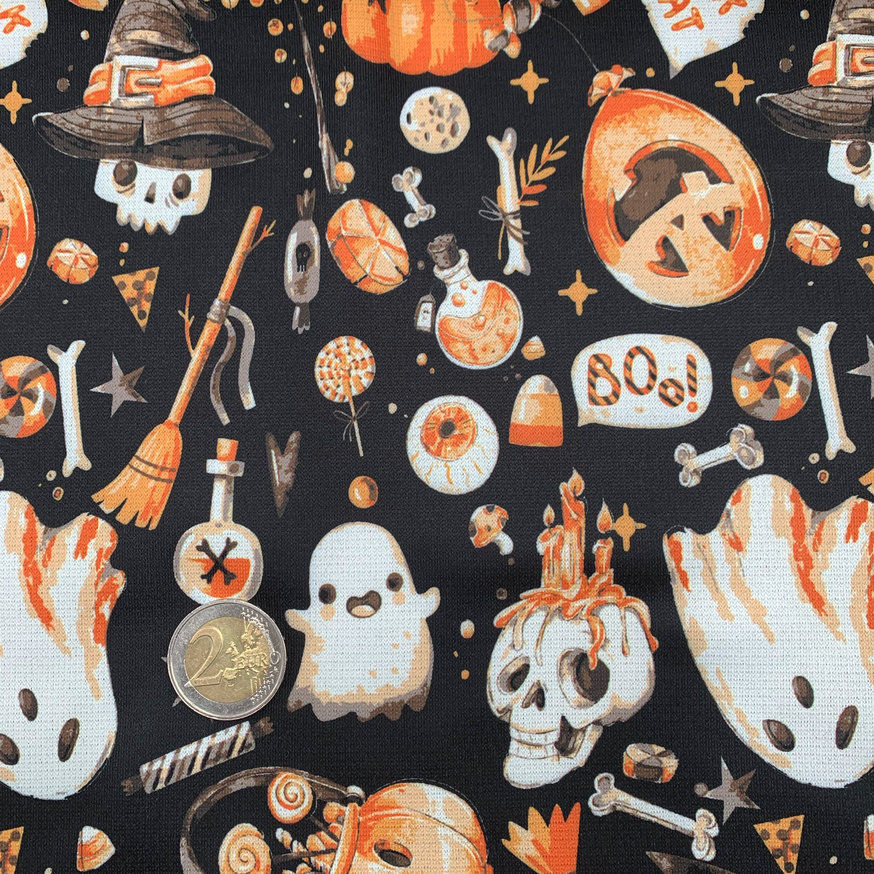 tissu-sweat-alpine-noir-halloween
