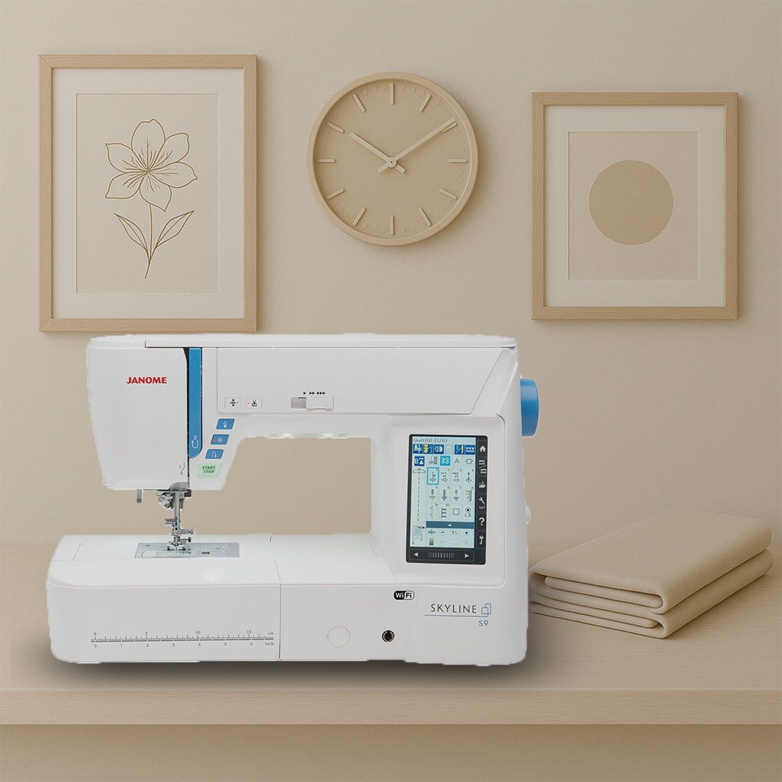 Janome Skyline S9 : machine combinée couture et broderie avec connectivité Wi-Fi