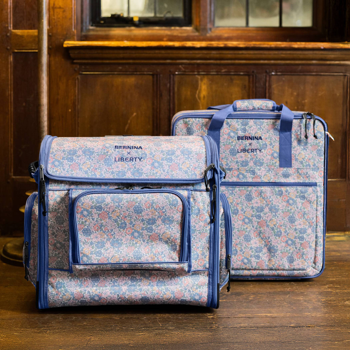 BERNINA 580 Liberty Edition — ensemble trolley au design Liberty