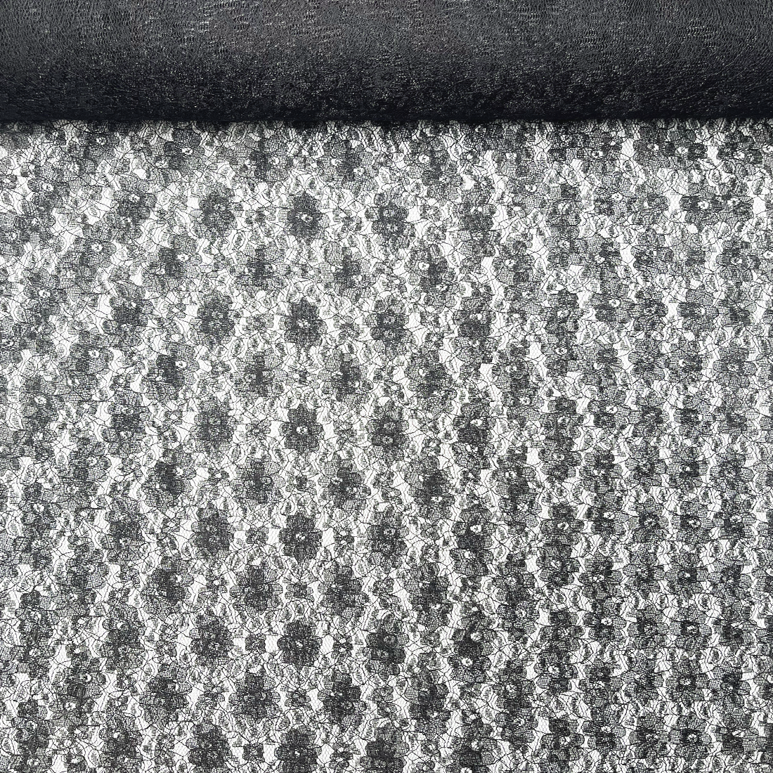 Tissu Dentelle Noire – Élégance Intemporelle et Finesse