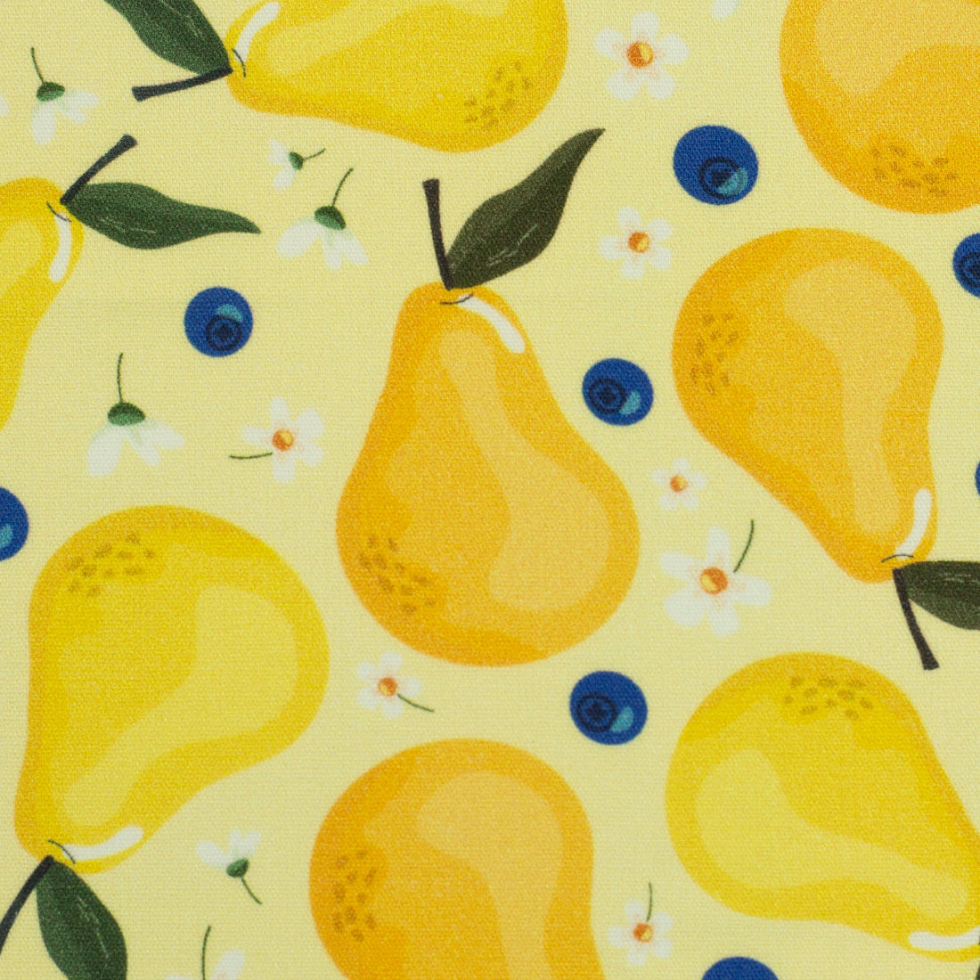 Tissu Fruité en Popeline – Poires Dorées et Baies Bleues