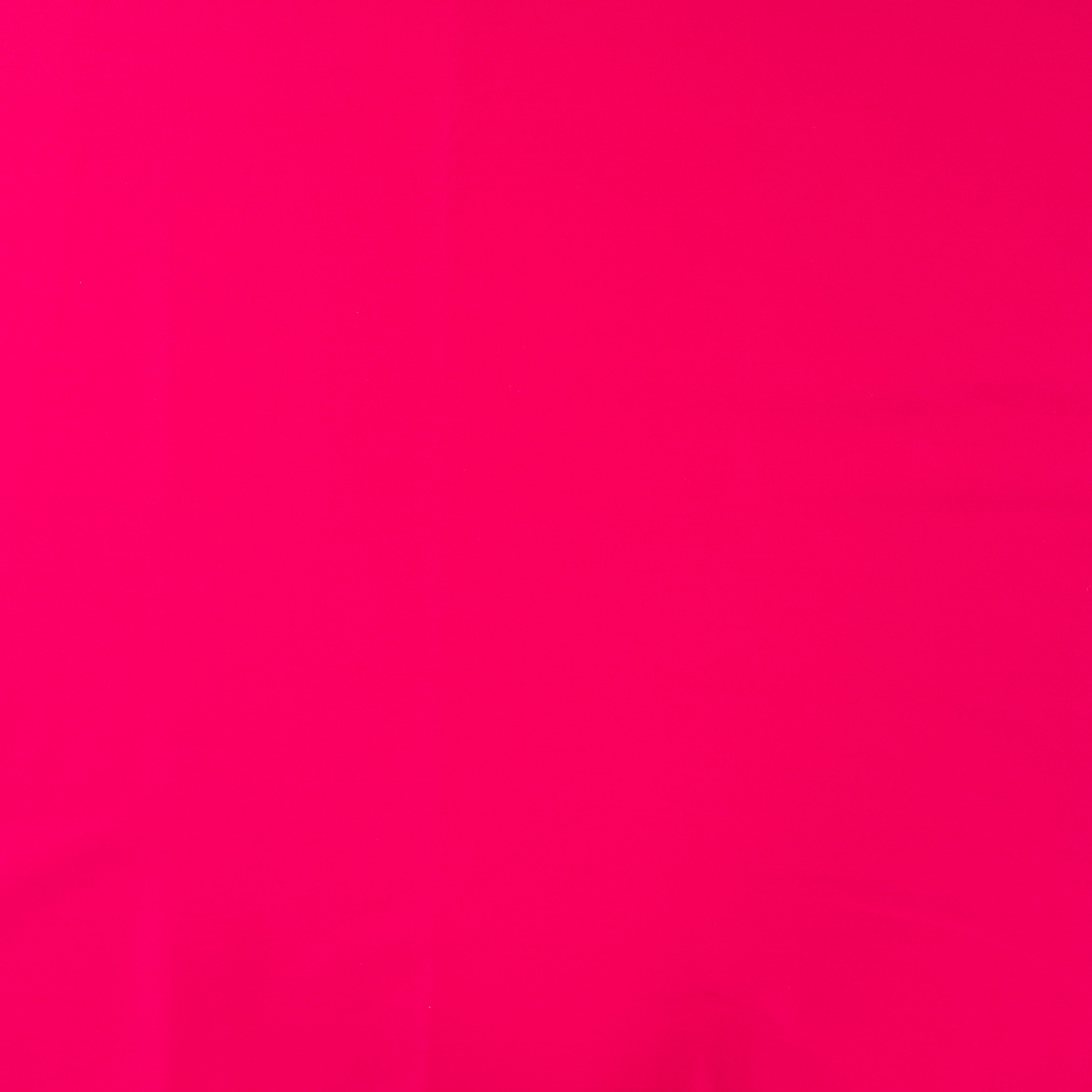 Tissu Satin de Coton fuchsia – Éclat et audace pour vos créations