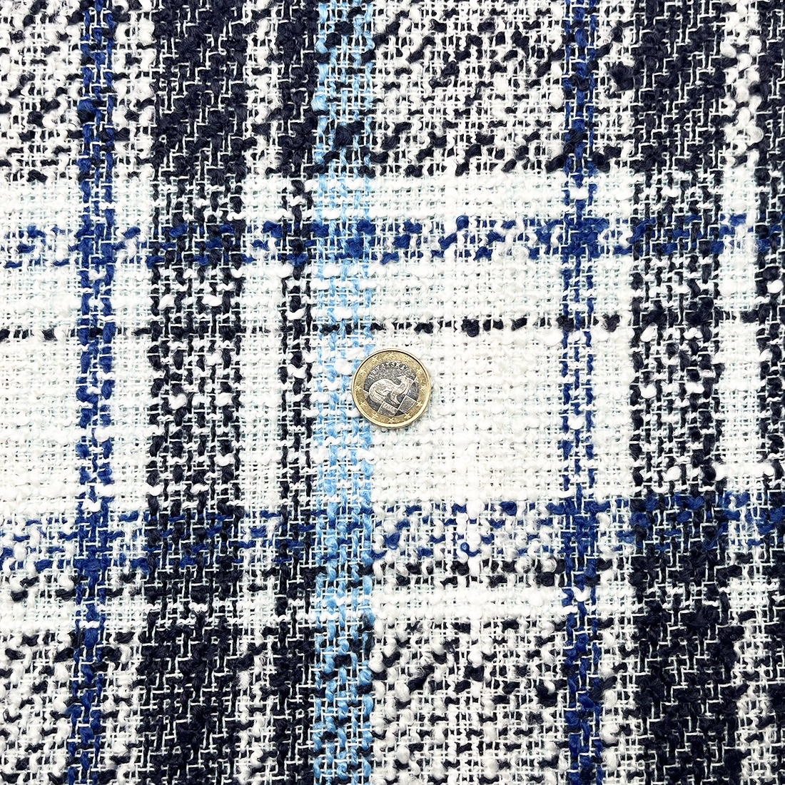 Tissu Tweed Mode Été – Carreaux Élégants