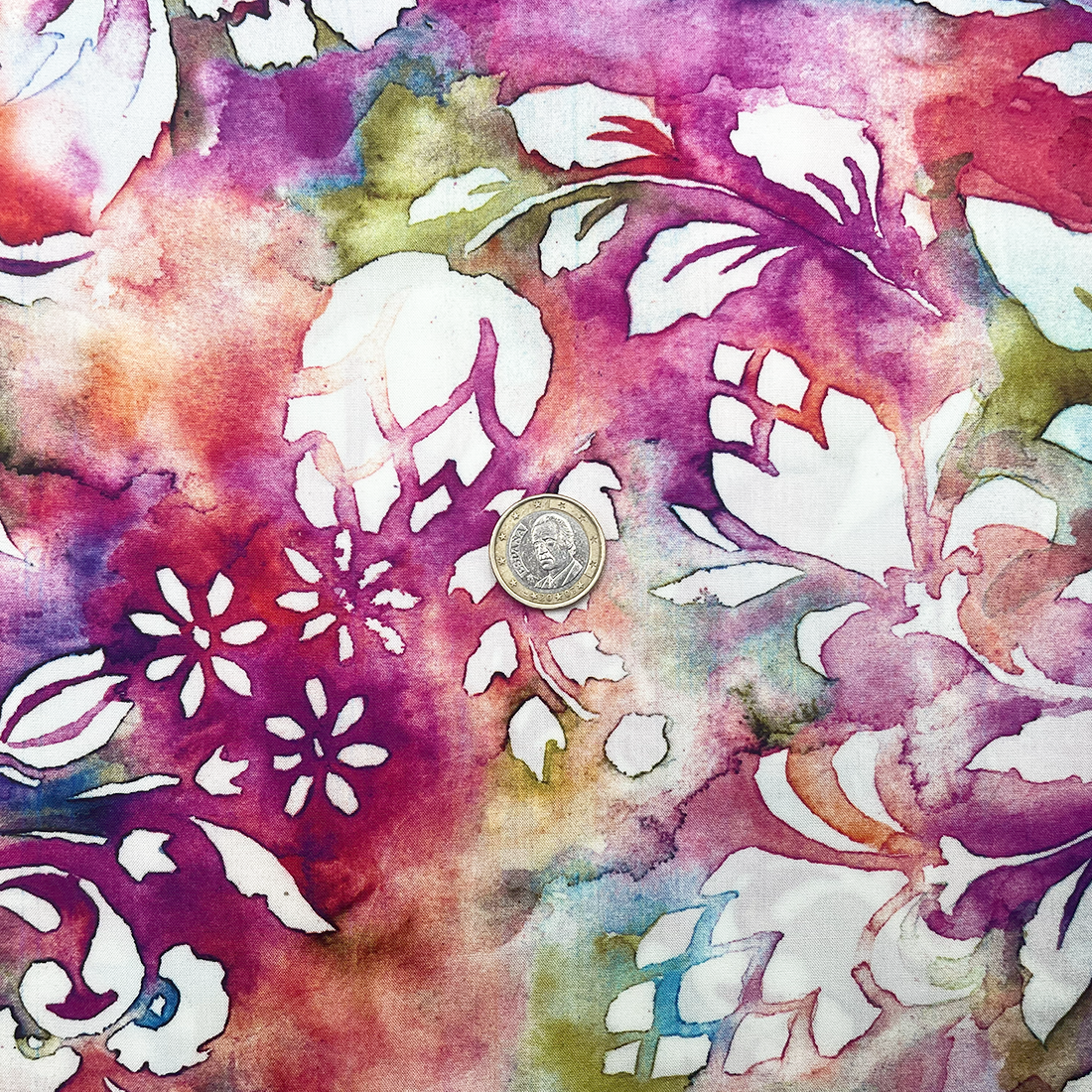 Tissu Viscose Léger Fleurs & Feuillage Coloré