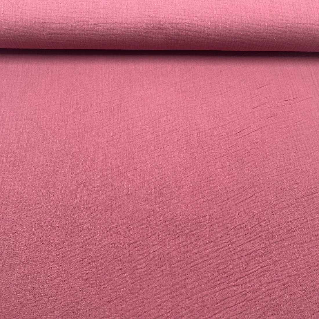 Tissu double gaze fuchsia – Doux, léger et facile à coudre