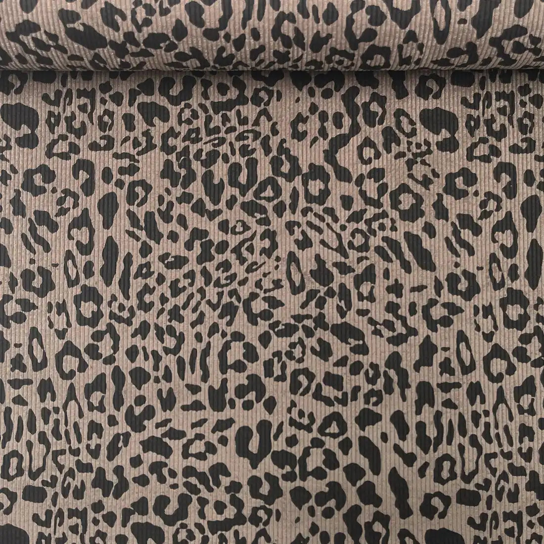 Velours léopard beige chic et intemporel