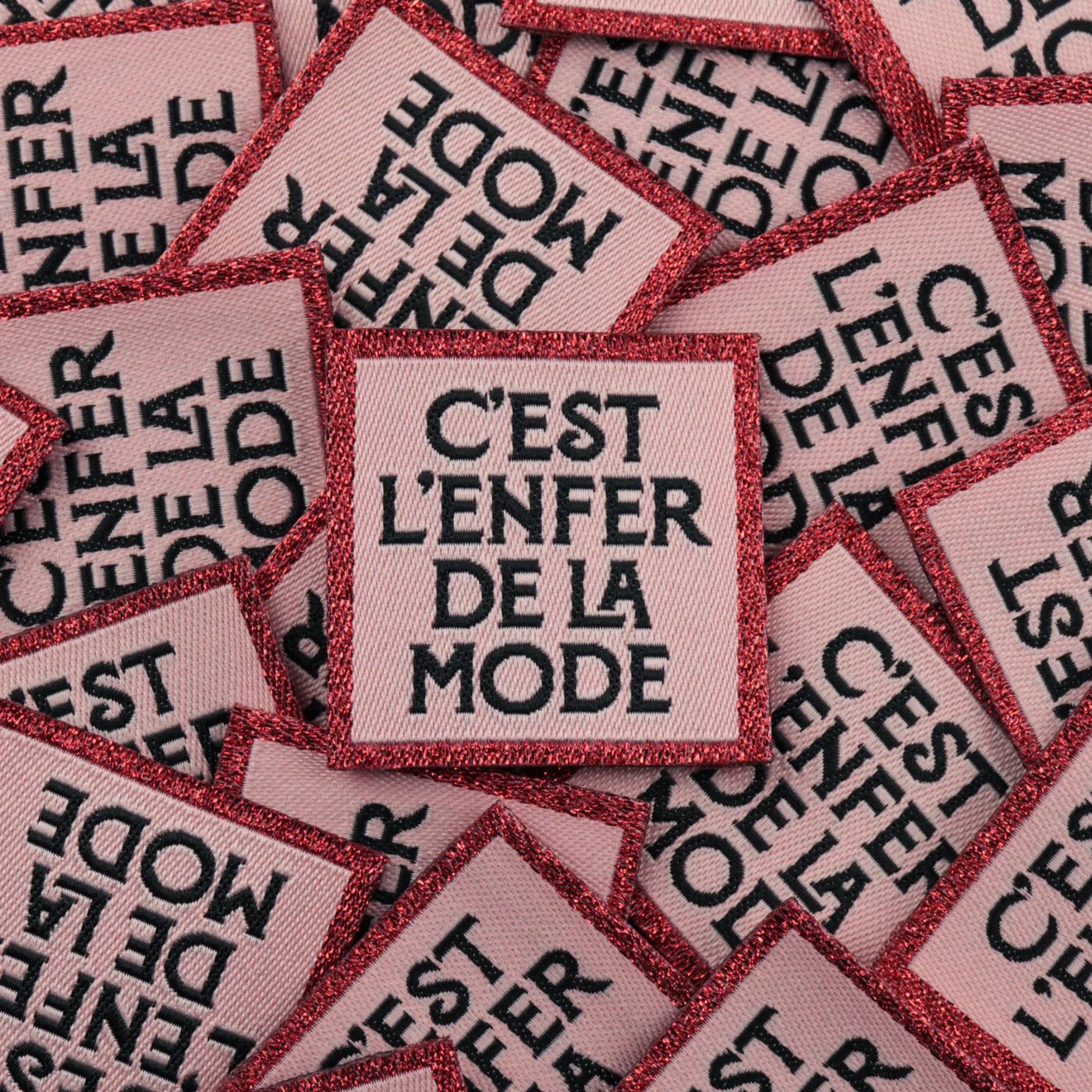 Étiquette - C'est l'enfer de la mode