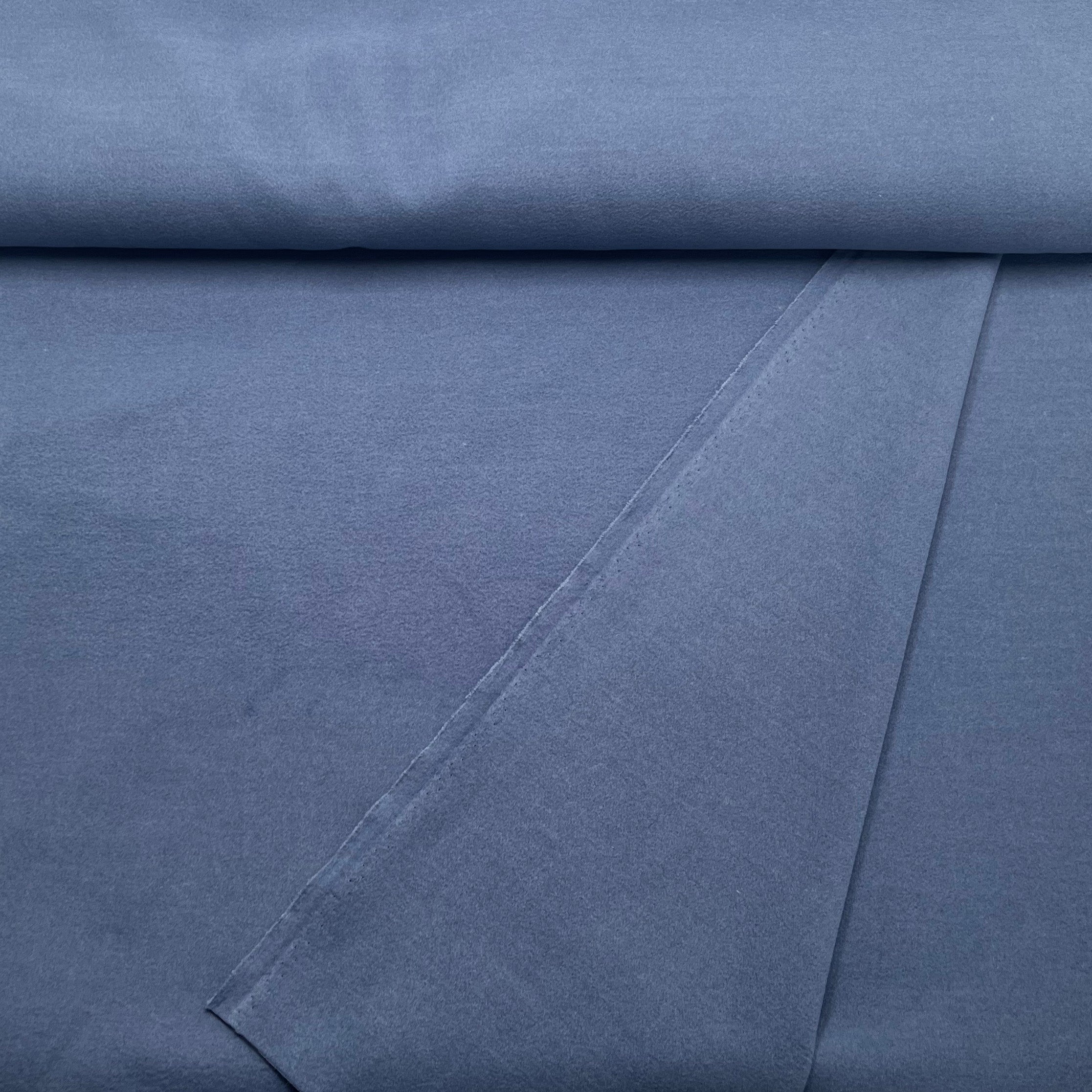 Tissu lainage bleu