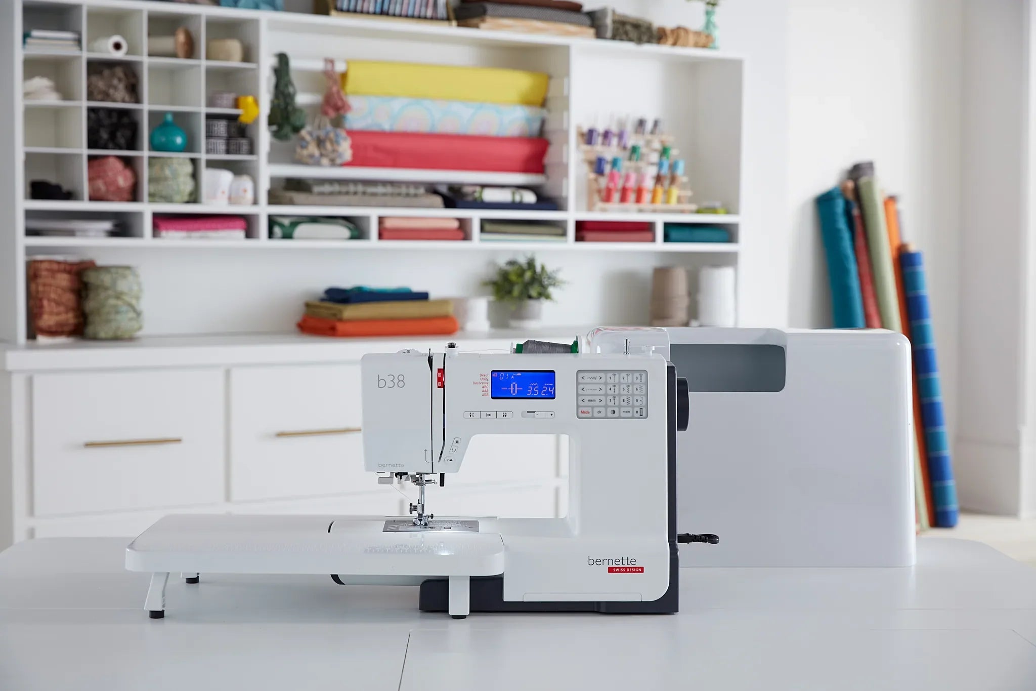 Machine à coudre bernette 35 — en couture, en situation