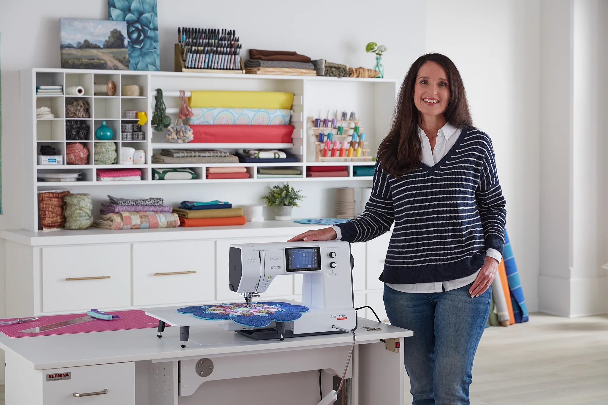Machine à coudre bernette 77 — en couture, en situation