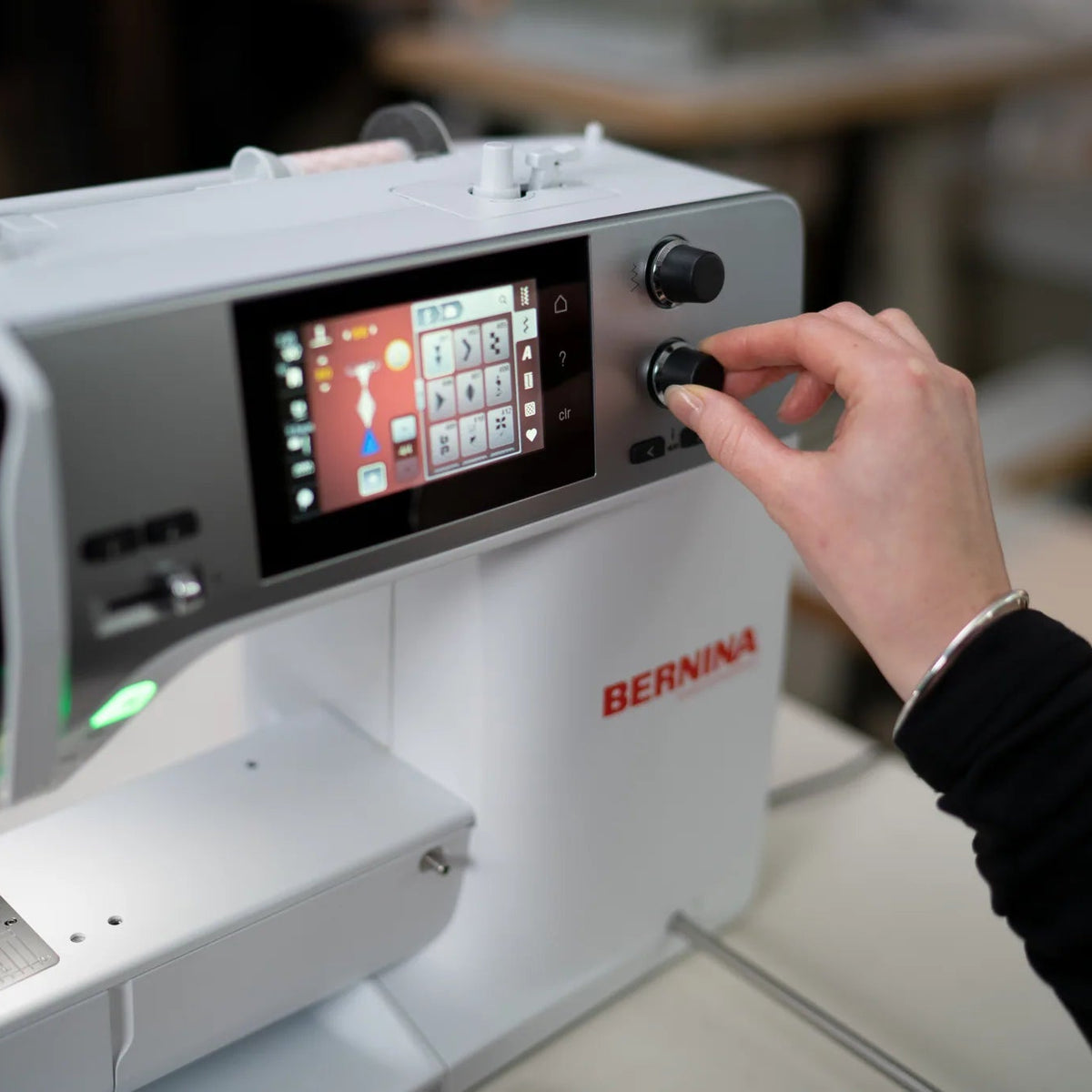 Machine à coudre BERNINA 435 — projet Yvonne Reichmuth