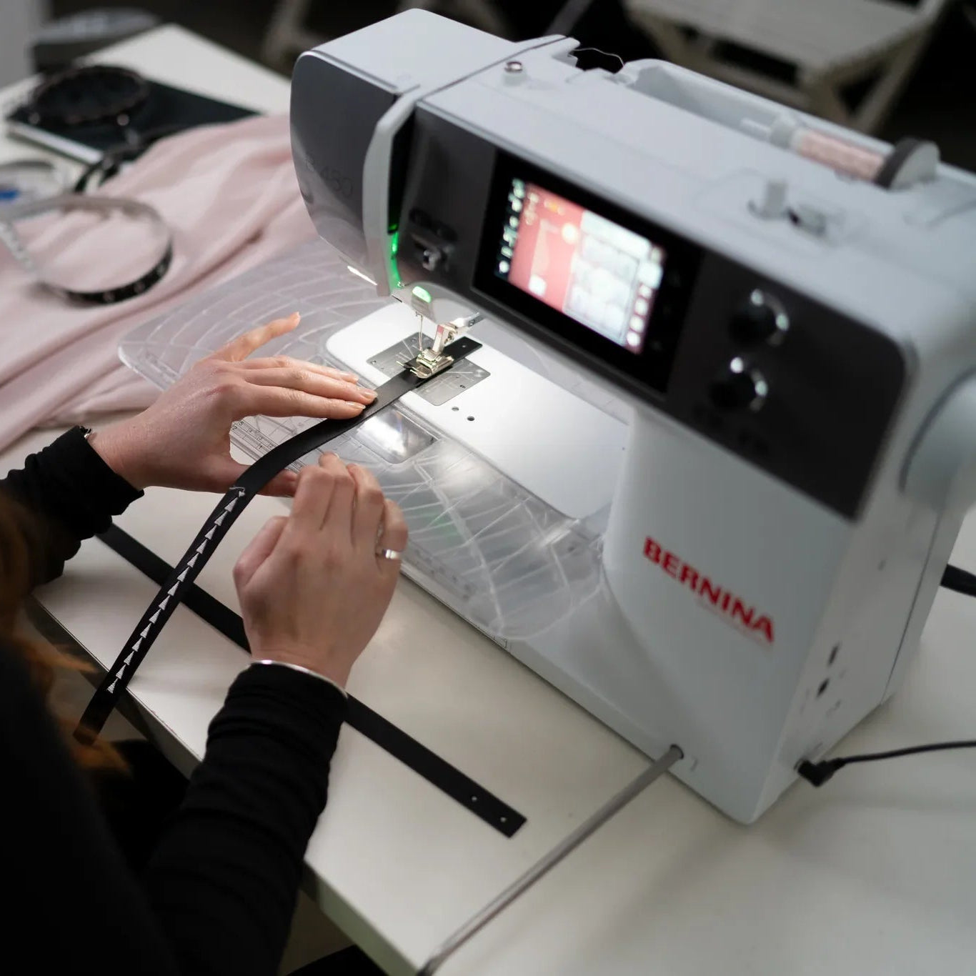 Machine à coudre BERNINA 475 QE — projet Yvonne Reichmuth