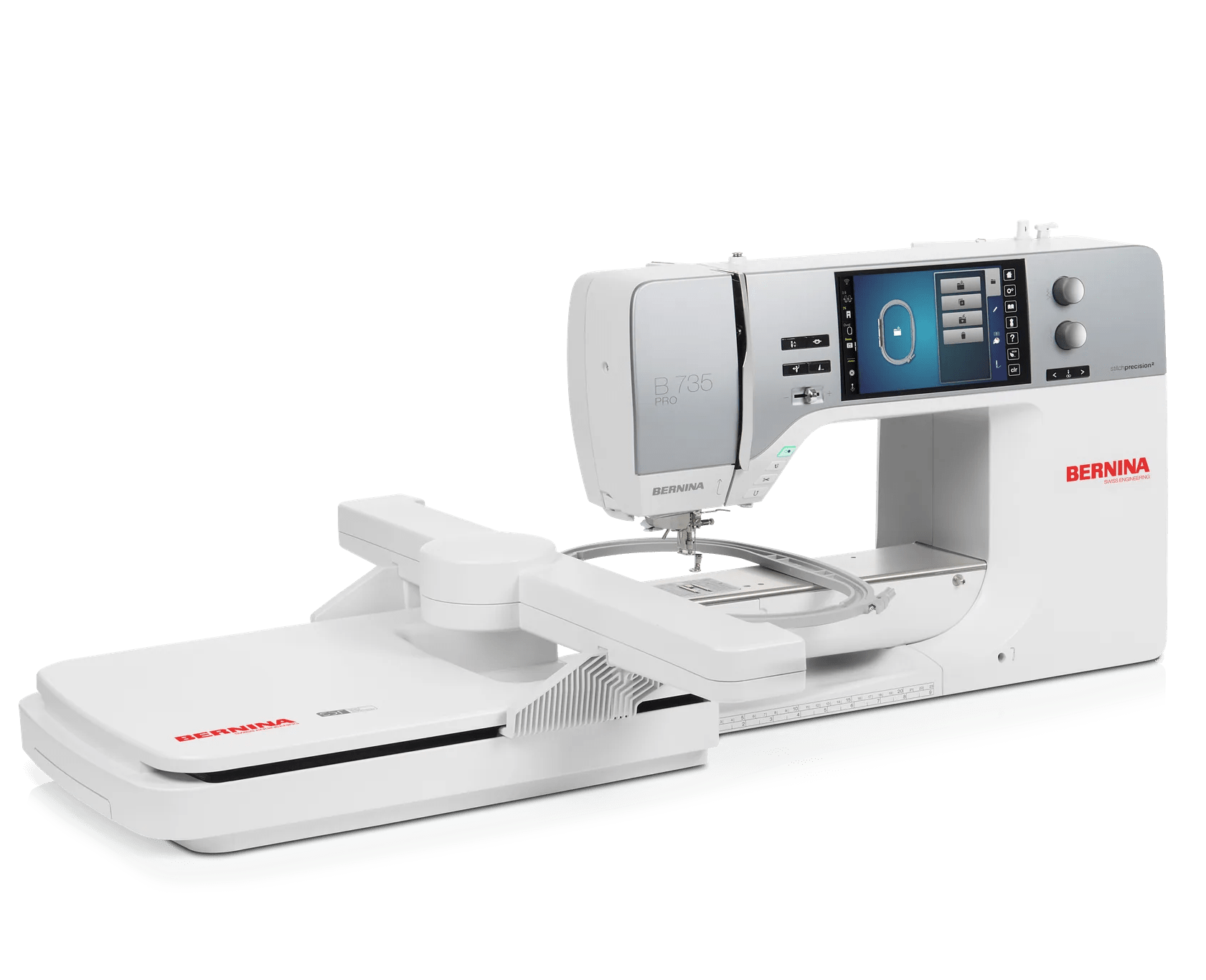 Machine à coudre et à broder BERNINA 735 PRO — vue trois quarts, cadrage carré